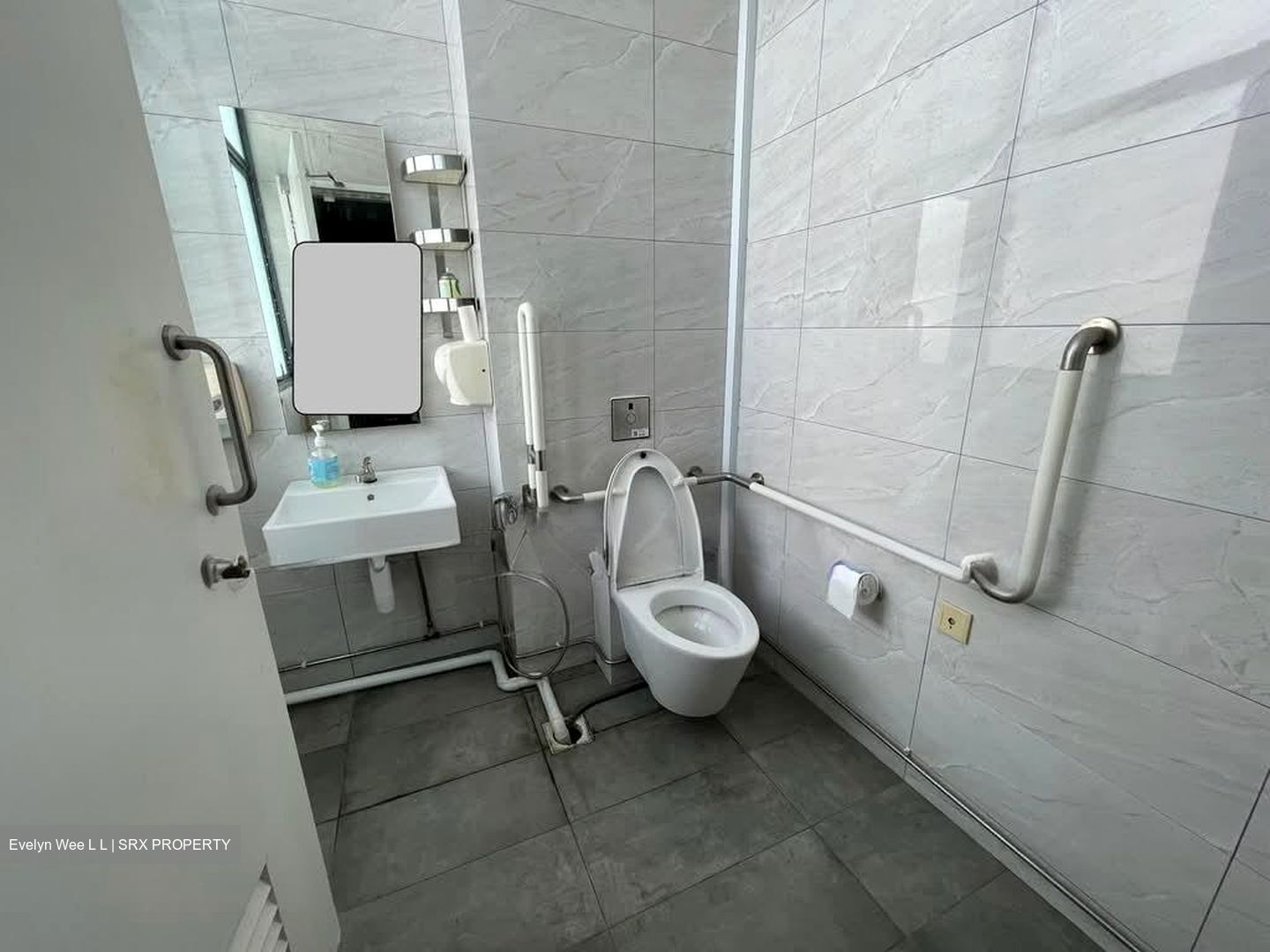 Ct Hub 2 (D12), Office #598592251